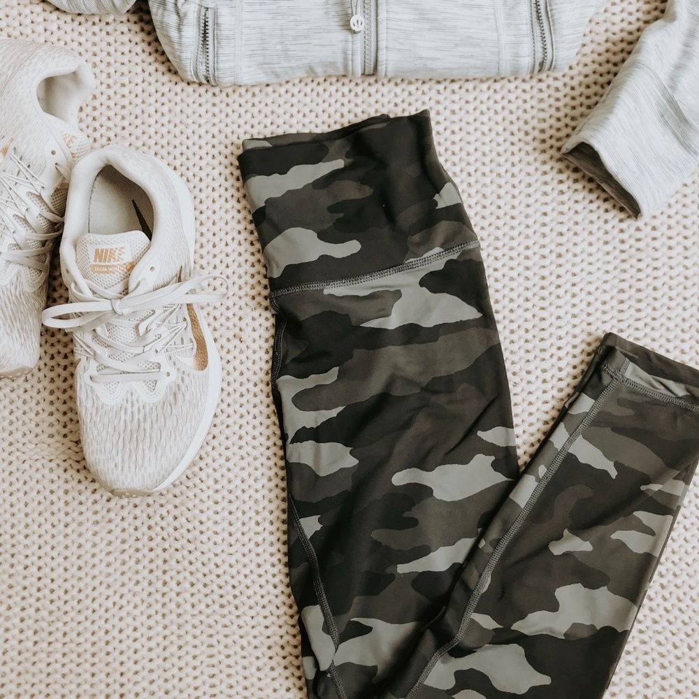 Navy Camo Leggings